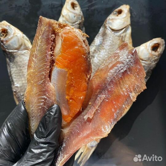 Вобла вяленая с икрой