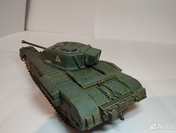 Модель 1/35 Tamiya Mk.IV Черчилль Mk.viii