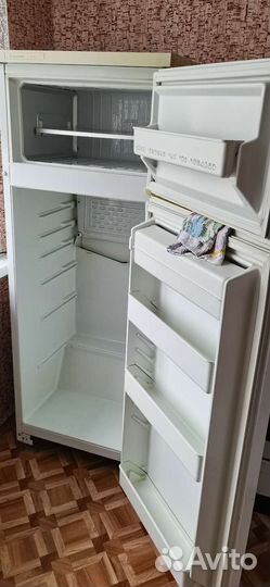 Бесплатно Холодильник атлант не работает