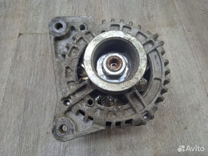 Генератор Renault Logan 1 2012