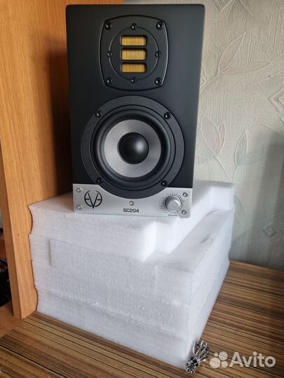Студийные мониторы EVE Audio SC204, активные,100Вт