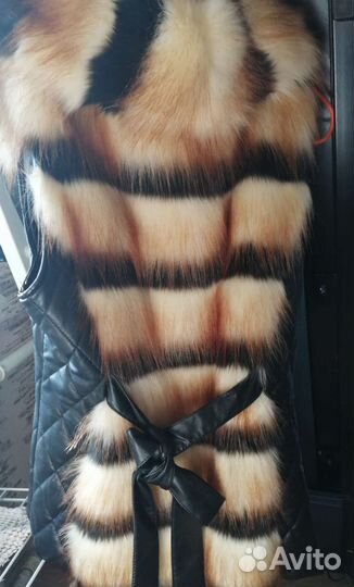 Жилетка меховая женская