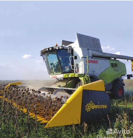 Уборка урожая комбайнами claas