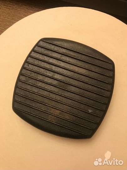 Чугунная сковорода-гриль с крышкой