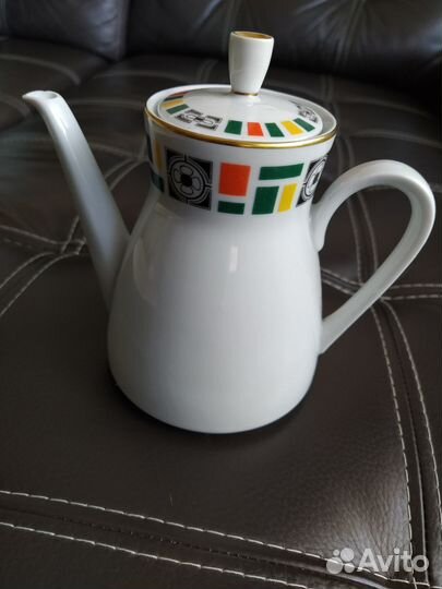 Продаю чайник и масленку от сервиза ГДР Freiberger