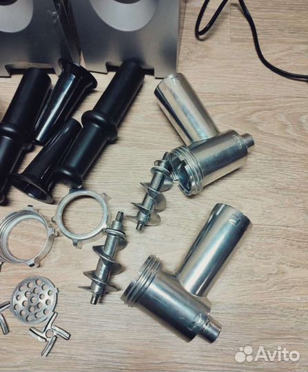 Мясорубка moulinex hv1(по запчастям) 1400 w