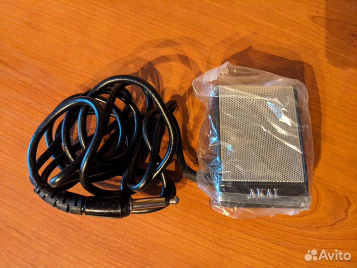 Микрофон Akai ADM-5