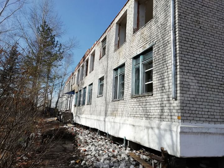 Здание, 974.5 м²