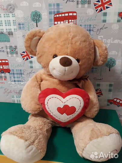 Плюшевый медведь