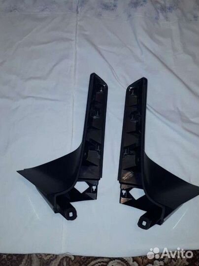 Накладка двери багажника Subaru Forester SK