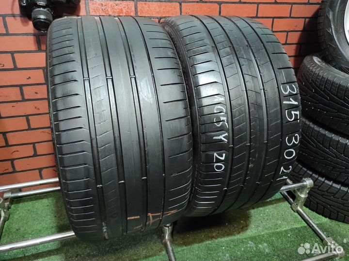 Pirelli P Zero PZ4 315/30 R21