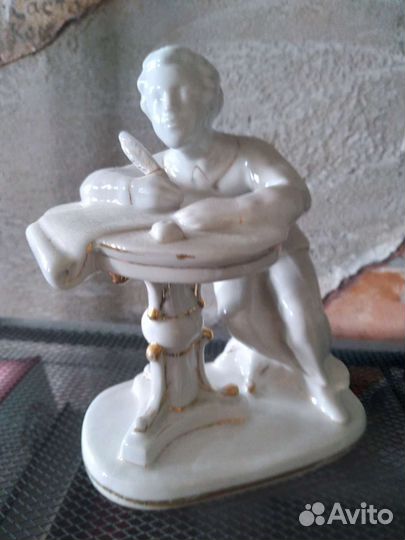 Статуэтка Пушкин лфз