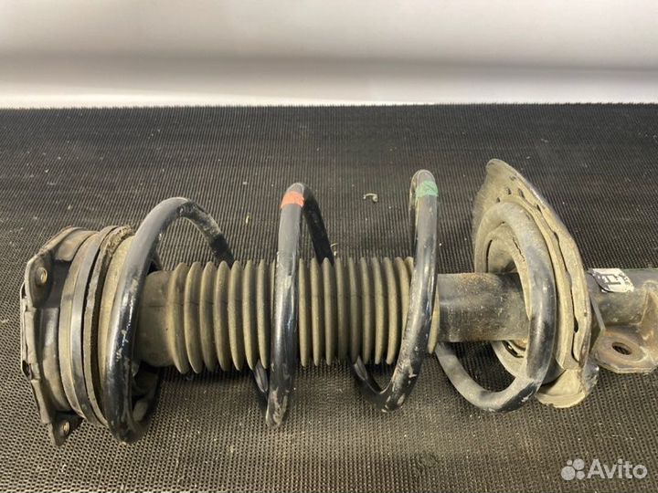 Передняя Правая Стойка Nissan XTrail T31 2011-2015