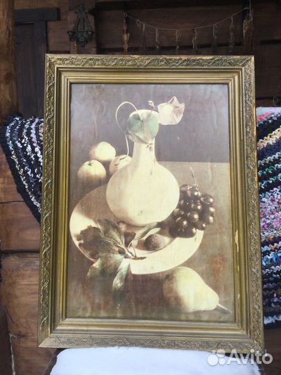 Картина в деревянной раме