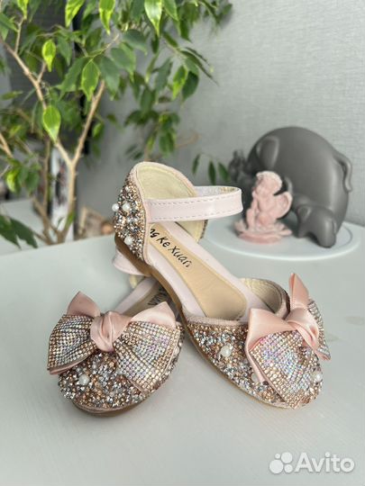 Туфли для девочки