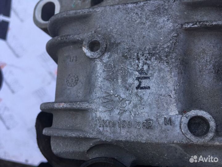 Подушка двигателя правая Audi A3