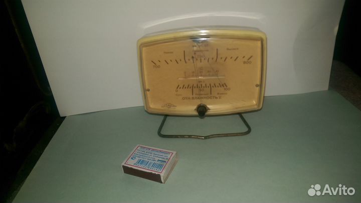 Старинный прибор.Барометр-термометр-гигрометр