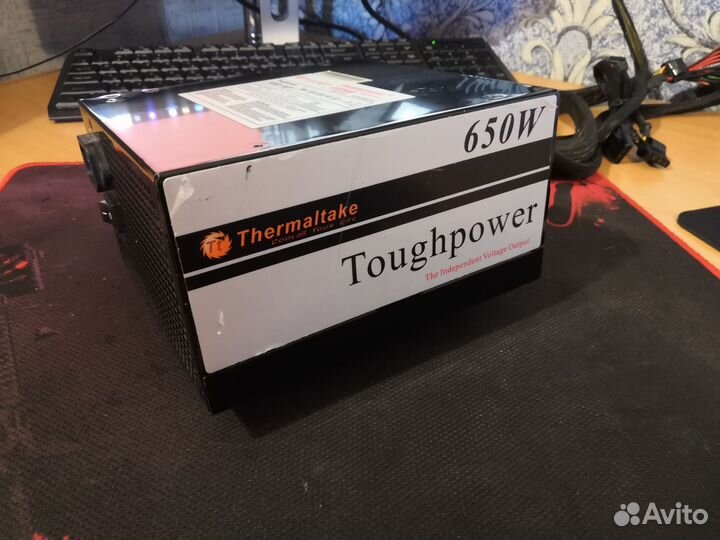 Блок питания Thermaltake Toughpower 650w,80+