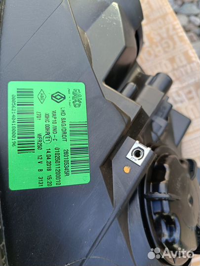 Фара Renault Fluence (L30) прав. галоген. оригинал