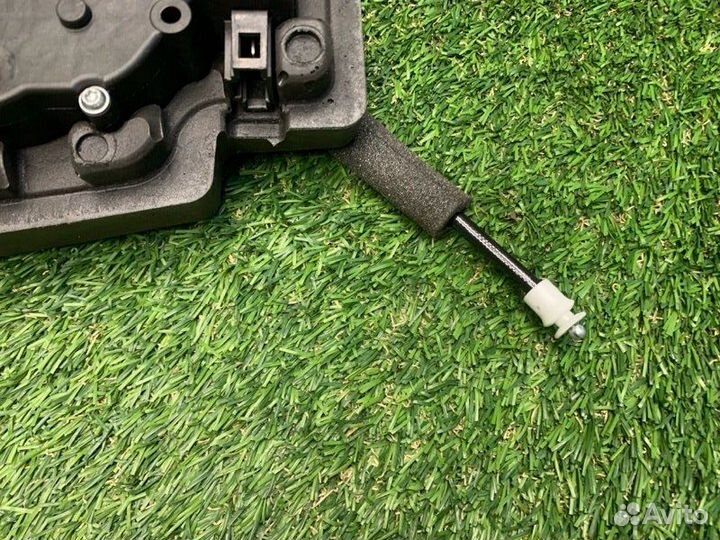 Активатор замка багажника Mercedes-Benz E-Class