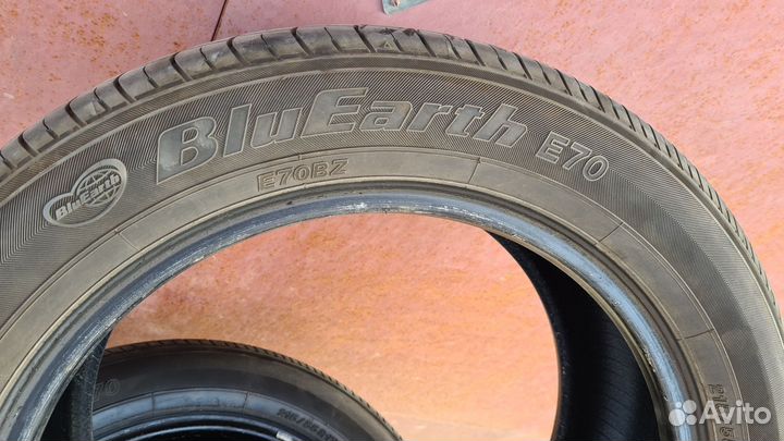 Yokohama BluEarth E70BZ 215/55 R17 98