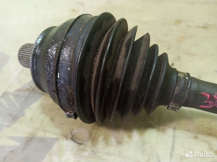 Ось привод шрус левый Vw Transporter T4 AJT 2.5TDI
