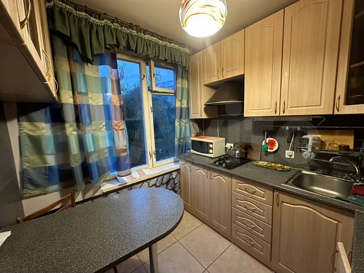 1-к. квартира, 45 м², 5/5 эт.