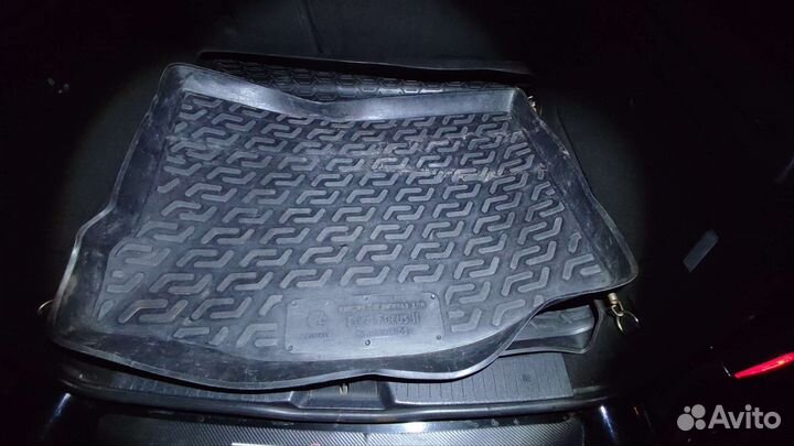 Коврик Багажника Ford Focus 2 2005 хэтчбек