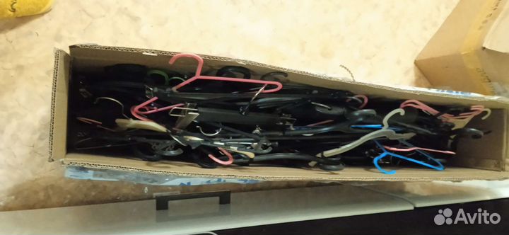 Вешалки плечики