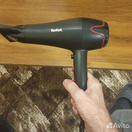 Фен tefal 5700