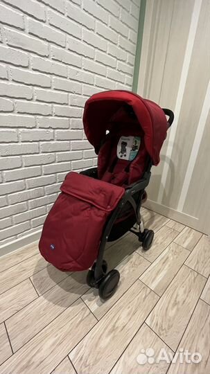 Новая Коляска прогулочная Chicco