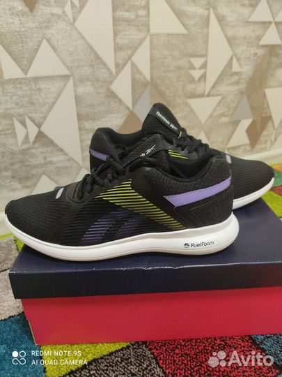 Кроссовки подростковые Reebok размер 38.5