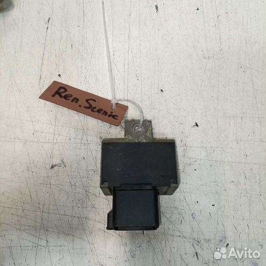 Реле свечей накала Renault Scenic