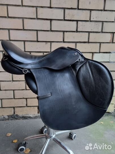 Конкурное седло