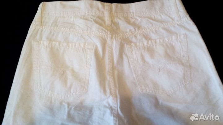 Джинсы белые. 100 % - хлопок