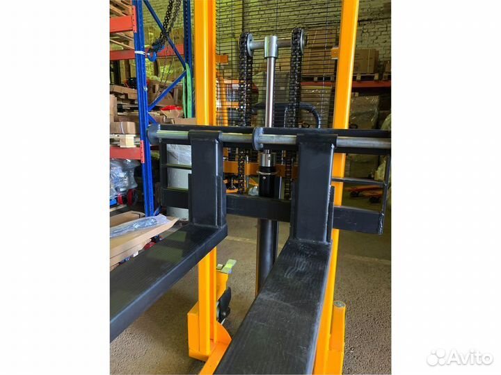 Штабелёр ручной