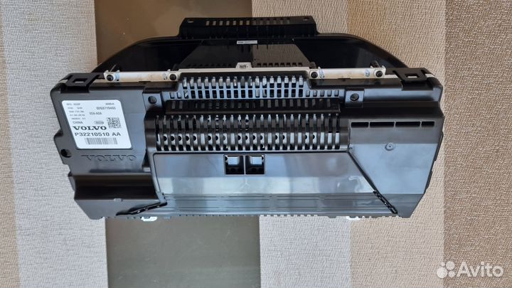 Приборная панель Volvo XC-60 2019