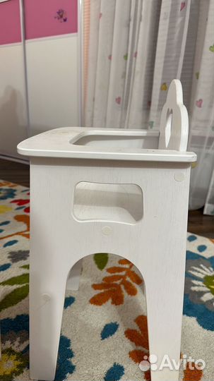 Стульчик для кукол и кроватка