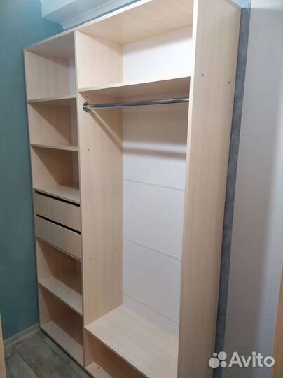 Шкаф распашной на заказ