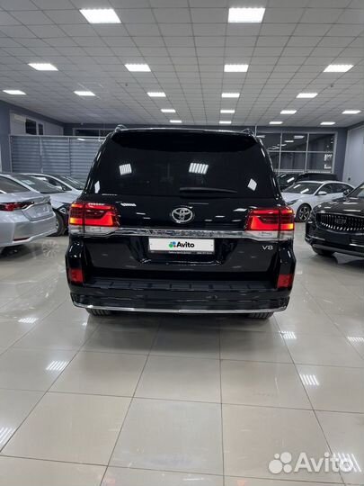 Toyota Land Cruiser 4.6 AT, 2020, 137 000 км