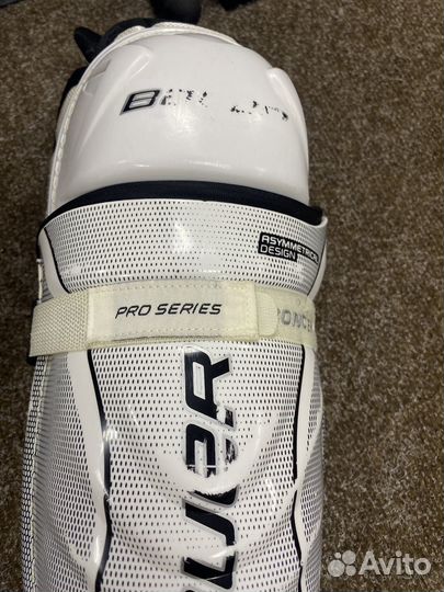 Щитки хоккейные Bauer pro