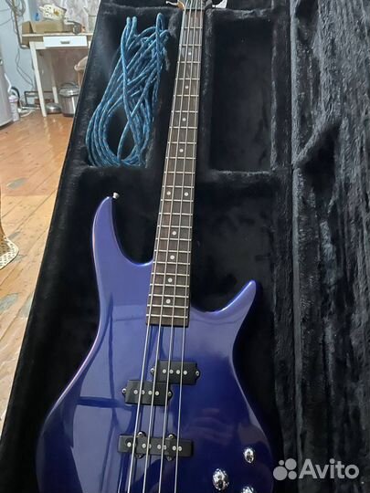 Бас гитара ibanez, активная