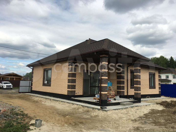 Дом 122 м² на участке 8,5 сот.