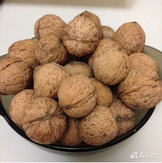 Грецкий орех в скорлупе
