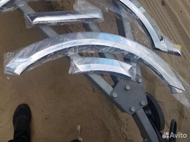 Накладки, молдинг на hyundai grand starex