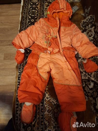 Зимний комбинезон для девочки