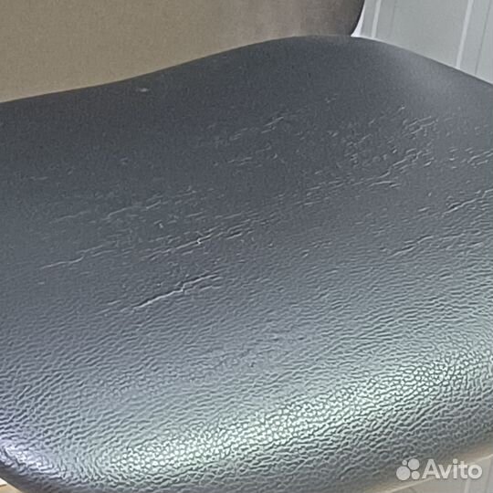 Парикмахерское кресло бу