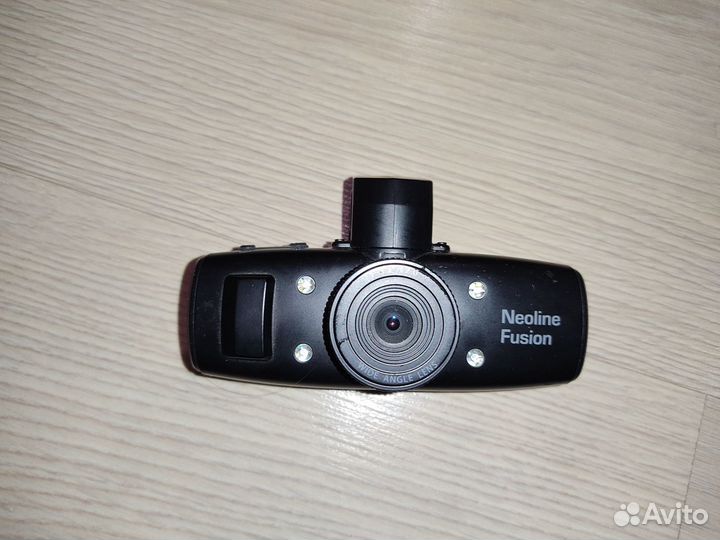 Видеорегистратор Neoline Fusion