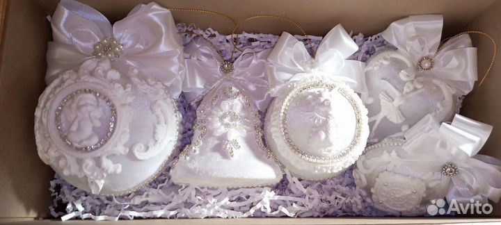 Елочные игрушки