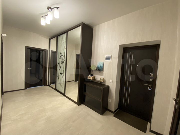 2-к. квартира, 66 м², 3/3 эт.